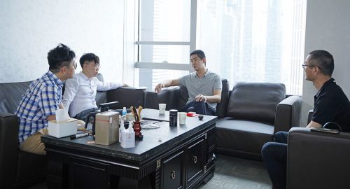 熱烈慶祝空格控股集團(tuán)加入 廣東省繼續(xù)教育協(xié)會 ,會員單位授牌儀式成功舉辦
